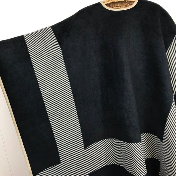 Woolrich Dark Navy Reversible Soft Fleece Open Front Blanket Wrap Shawl One Size - Picture 8 of 13